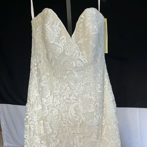 Allure wedding gown